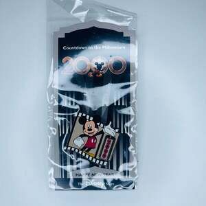 Disney Store Countdown to the Millennium 2000 Pin #1 Mickey Mouse Happy New Year
